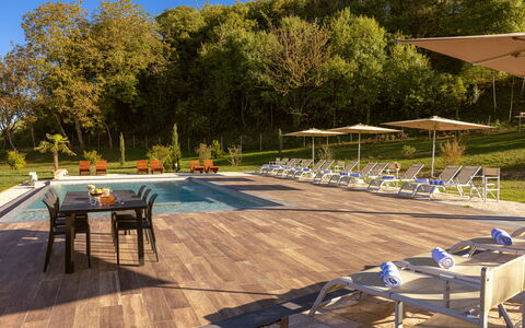 Le Volte, Borgo Campassini, Monteriggioni: Piscina, Mobili Da Esterno, Mobilia, Ricorrere, Lettino, Sedia, Eco Hotel, Ombrello, Tempo Libero, Giardino