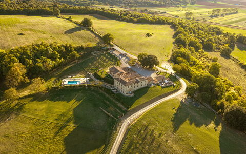 La Piazzetta, Borgo Campassini, Monteriggioni: Estate, Piscina, Paesaggio, Plain, Lotto, Dimora, Tempo Libero, Ricreazione, Hacienda, Villa