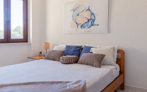 Remo: Letto, Camera Da Letto, Bedding, Mobilia, Lenzuolo, Interior Design, Biancheria, Legna, Pavimentazione, Lancia Cuscino