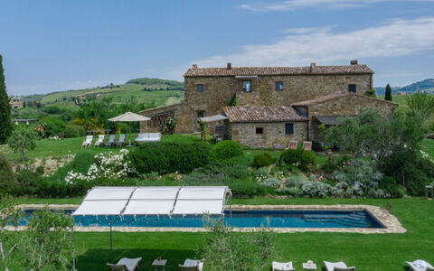 Prugnolo: Cibo, Giardino, Estate, Landscaping, Backyard, Villa, Piscina, Produrre