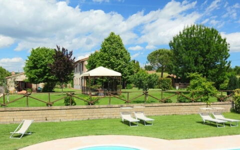 Podere dei Limoni: Albero, Piscina, Ricorrere, Mobili Da Esterno, Estate, Eco Hotel, Giardino, Shade, Prato