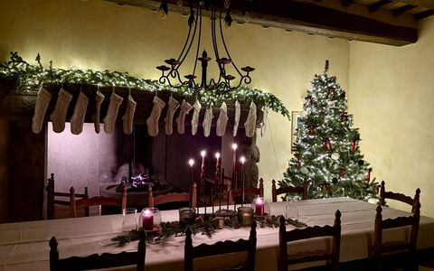 Poggio Aperto: Mobilia, Interior Design, Illuminazione, Tavolo, Tovaglia, Biancheria, Sala Da Pranzo, Decorazione, Ristorante