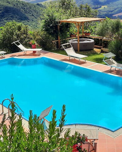La Palazzina: Piscina, Ricorrere, Insediamento Umano, Eco Hotel, Hacienda, Terme, Mobili Da Esterno, Resort Citta ', Lettino, Villa