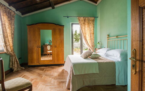 Villa Giuncheto: Mobilia, Interior Design, Letto, Camera Da Letto, Parete, Pavimentazione, Pavimento, Legna, Camera, Biancheria