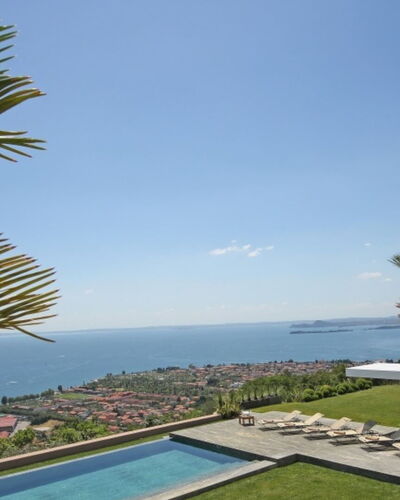 Villa Garda: Mare, Costiera E Morfologie Oceanic, Zona Residenziale, Costa, Oceano, Ricorrere, Estate, Eco Hotel, Resort Citta ', Piscina
