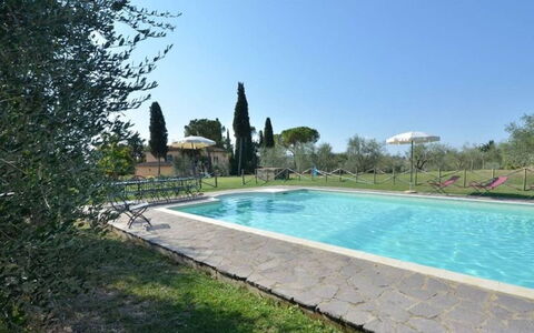 Villa Il Poggio: Piscina, Estate, Mobili Da Esterno, Hacienda, Giardino, Landscaping, Villa, Backyard, Cortile, Prato