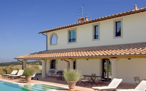 Villa Santa Virginia: Casa, Zona Residenziale, Casa, Tetto, Porta, Piscina, Estate, Villa, Agriturismo, Balcone