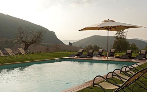 Villa del Cammino: Mobili Da Esterno, Mobilia, Eco Hotel, Ricorrere, Valle, Piscina, Agriturismo, Hotel, Tavolo Esterno, Lettino