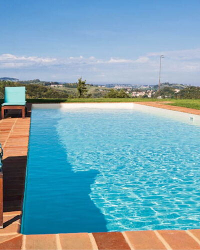Cascina del Castello: Blu, Piscina, Acqua, Ricorrere, Materiale Composito, Eco Hotel, Shade, Villa, Mobili Da Esterno, Piastrella