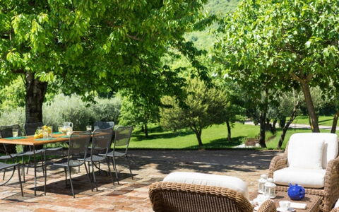 Villa Savino: Mobilia, Mobili Da Esterno, Tavolo, Sedia, Tavolo Esterno, Shade, Giardino, Cucina & Sala Da Pranzo Tavolo, Terrazza, Landscaping
