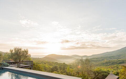 Villa Savino: Geografia Montane, Montagna, Collina, Paesaggio, Highland, Catena Montuosa, Hill Station, Luce Del Sole, Eco Hotel, Valle