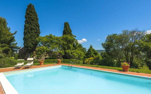 Podere Contignano: Giardino, Piscina, Hacienda, Estate, Landscaping, Eco Hotel, Villa, Agriturismo, Sempreverde