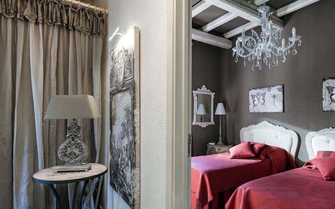 Villa della Laguna: Mobilia, Parete, Interior Design, Camera Da Letto, Letto, Tessile, Lenzuolo, Camera, Biancheria, Soffitto