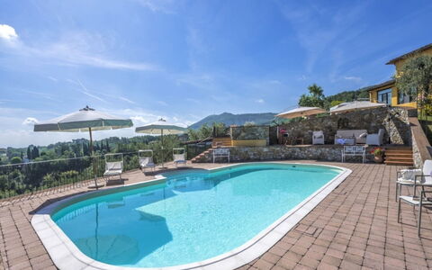 Villa Lucente: Piscina, Ricorrere, Mobili Da Esterno, Hotel, Eco Hotel, Resort Citta ', Villa