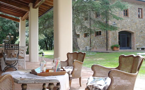 Villa Antonella: Mobilia, Legna, Sedia, Mobili Da Esterno, Tavolo, Shade, Giardino, Tavolo Esterno, Terrazza, Struttura Esterna