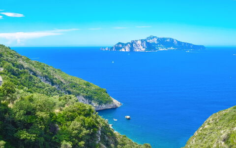 Villa Campanella: Blu, Acqua, Corpo D'Acqua, Paesaggio Naturale, Costiera E Morfologie Oceanic, Costa, Mare, Estate, Promontorio, Montagna