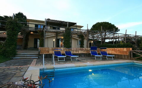 Villa Sant'Agata: Piscina, Ricorrere, Mobili Da Esterno, Eco Hotel, Shade, Ombrello, Lettino, Hacienda, Estate, Hotel