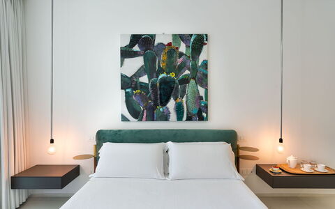 Villa Contemporanea: Mobilia, Interior Design, Parete, Camera Da Letto, Pavimentazione, Letto, Pavimento, Legna, Camera, Casa