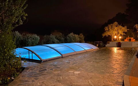 Villa Sarzana: Blu, Piscina, Materiale Composito, Giochi D'Acqua, Paesaggio Di Illuminazione, Design, Notte, Ricorrere, Hotel, Eco Hotel