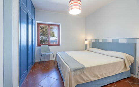 Villa Marciana: Interior Design, Pavimentazione, Pavimento, Camera Da Letto, Soffitto, Mobilia, Camera, Letto, Bedding, Lenzuolo