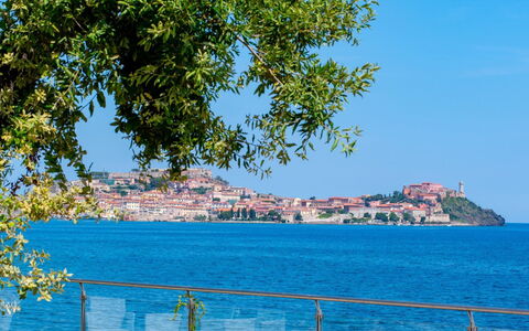 Terrazza Dell'Elba: Blu, Cielo, Acqua, Corpo D'Acqua, Orizzonte, Estate, Costiera E Morfologie Oceanic, Mare, Costa, Banca