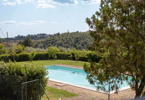 Il Pino Apartment: Piscina, Ricorrere, Shade, Giardino, Mobili Da Esterno, Eco Hotel, Landscaping, Backyard, Hacienda, Terme