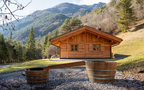 Baita Piciola: Legna, Casa, Villetta, Capanna, Tetto, Area Rurale, Log Cabin, Hill Station, Capannone, Edifici Giardino