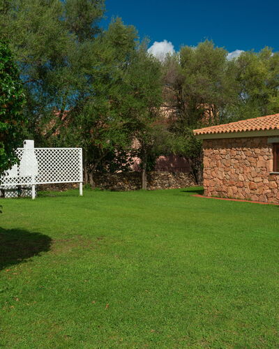 San Teodoro Apartments: Giardino, Shade, Prato, Backyard, Piscina, Landscaping, Cortile, Hacienda, Agriturismo