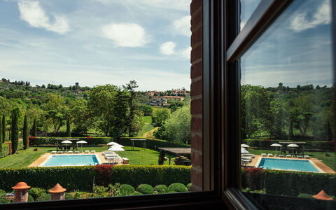 Il Noceto: Giardino, Piscina, Ricorrere, Eco Hotel, Piantagione, Landscaping, Hedge, Hacienda, Parco, Villa