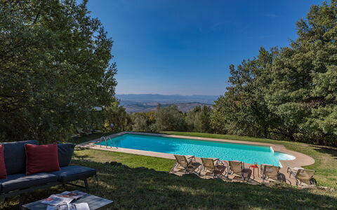 Villa Linchiano: Piscina, Paesaggio, Lotto, Landscaping, Agriturismo, Eco Hotel, Estate, Villa, Backyard