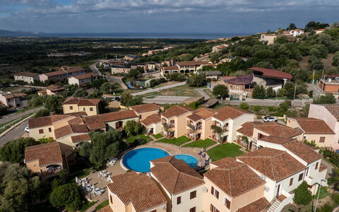 Apartment Sardinia Seaside Ac And Wifi: Fotografia Aerea, Visione Globale, Ricorrere, Resort Citta ', Piscina