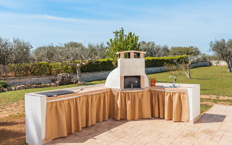 Villa Pallino: Giardino, Backyard, Shade, Landscaping, Cortile, Struttura Esterna, Terrazza, Pianta Della Casa, Piastrella