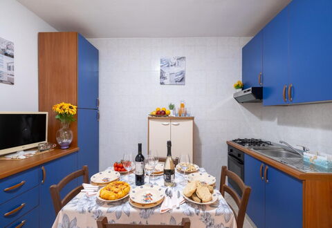 On The Sea San Foca,wifi, Ac: Appartamento, Camera, Sedia, Pianta Della Casa, Hotel, Cabinetry, Tenda