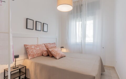 Casa Olimpo: Mobilia, Letto, Interior Design, Camera Da Letto, Pavimentazione, Pavimento, Parete, Lenzuolo, Bedding, Legna