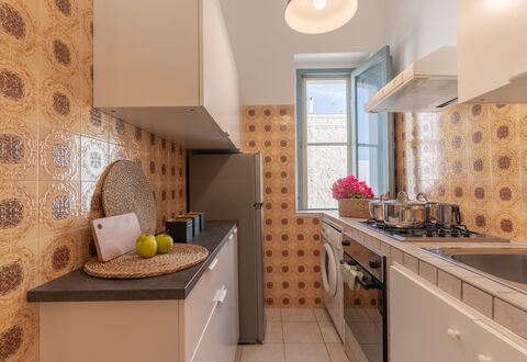 Casa Olimpo: Cucina, Interior Design, Elettrodomestico Da Cucina, Controsoffitto, Apparecchio Major, Pavimentazione, Pavimento, Soffitto, Idraulico Fixture, Cucina Stufa