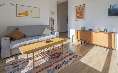 Green Home Seaside, Parking, Wifi, Ac, Genova Nerv: Mobilia, Interior Design, Pavimentazione, Pavimento, Parete, Divano, Legna, Camera, Pavimento In Legno, Soggiorno