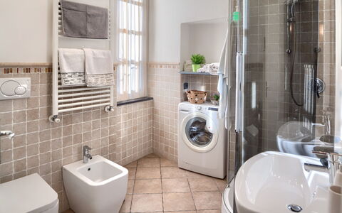 Ca Du Checcu: Idraulico Fixture, Bagno, Interior Design, Pavimentazione, Toilet Seat, Gabinetto, Lavello, Pavimento, Rubinetto, Idraulico