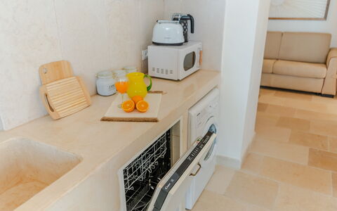 Casa Lea: Interior Design, Pavimentazione, Controsoffitto, Pavimento, Camera, Cucina, Elettrodomestico, Cabinetry, Elettrodomestico Da Cucina, Piastrella