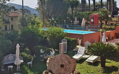 Casale La Pieve: Piscina, Ricorrere, Hacienda, Landscaping, Giardino, Cortile, Hotel, Eco Hotel, Vaso Di Fiori