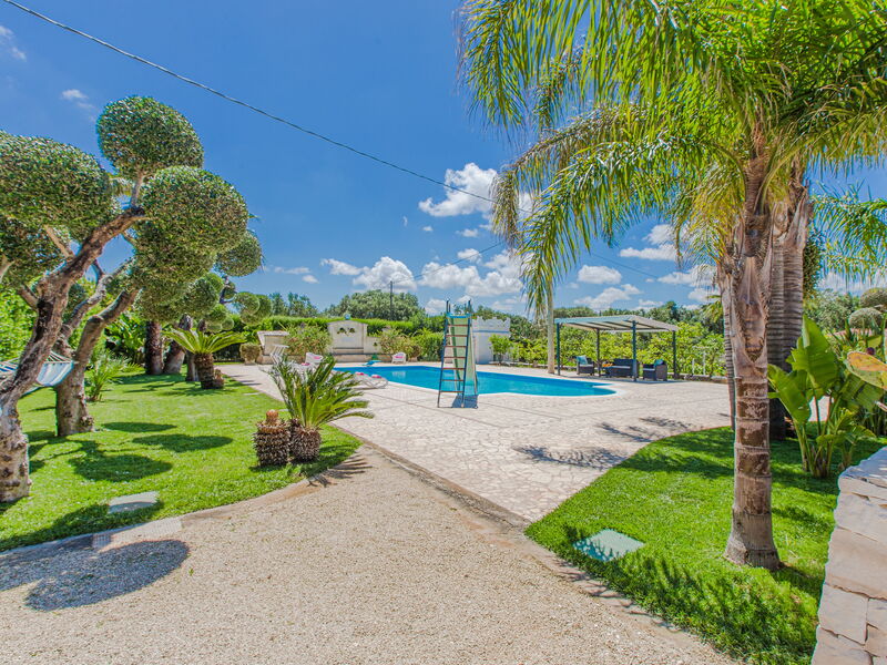 Trullo Poggio Con Piscina