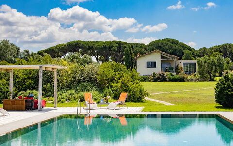 Villa Flaminia: Tempo Libero, Giardino, Ricorrere, Piscina, Estate, Shade, Eco Hotel, Prato, Landscaping, Mobili Da Esterno