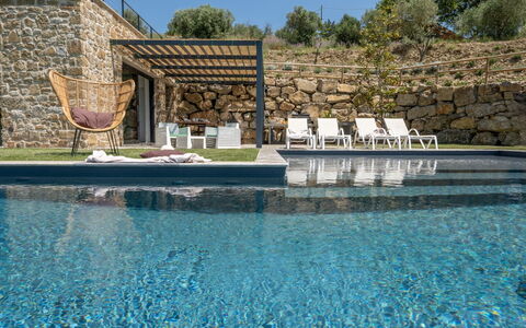 Villa Feronia: Blu, Piscina, Materiale Composito, Ricorrere, Mobili Da Esterno, Lettino, Shade, Sedia, Eco Hotel, Flagstone
