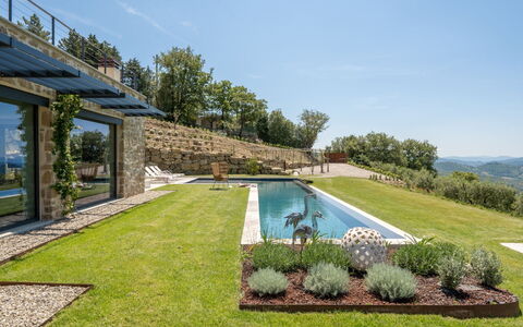 Villa Feronia: Paesaggio, Lotto, Giardino, Groundcover, Landscaping, Estate, Agriturismo, Villa, Backyard