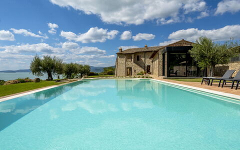 Villa Trasimena: Blu, Piscina, Estate, Agriturismo, Villa, Hacienda, Ricorrere, Dimora