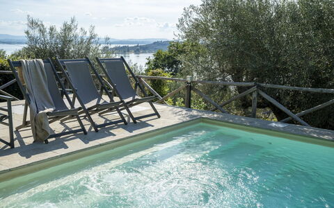 Bianca la Luna: Piscina, Mobili Da Esterno, Shade, Ricorrere, Eco Hotel, Sedia, Balcone, Tropici