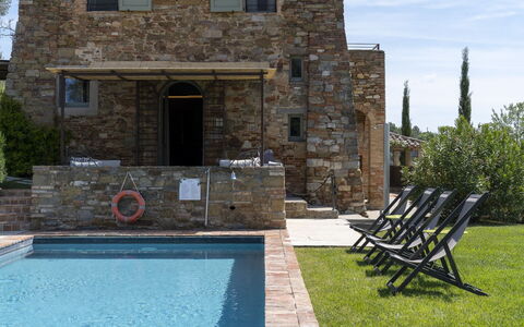 Villa Cotogna: Piscina, Estate, Brick, Landscaping, Villa, Flagstone, Mobili Da Esterno, Muro ​​Di Pietra, Agriturismo, Camino