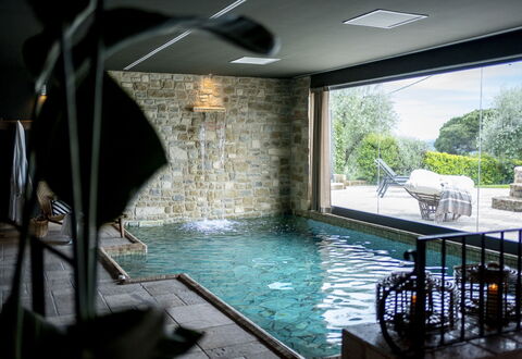 Villa delle Rose: Piscina, Materiale Composito, Ricorrere, Giochi D'Acqua, Design, Hotel, Eco Hotel, Pianta Della Casa, Villa, Cortile