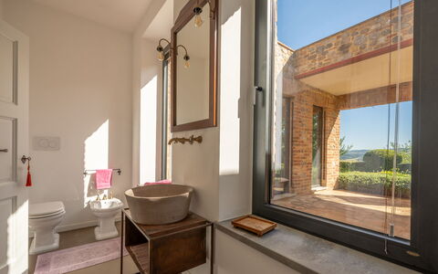 Podere Vigna Nuova: Parete, Interior Design, Mobilia, Camera, Soffitto, Brick, Sedia, Color Legno, Idraulico Fixture, Pianta Della Casa