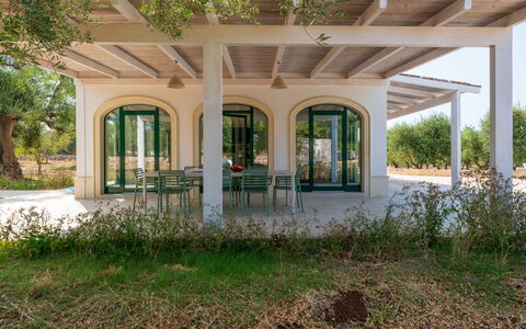 Villa Prestige: Colonna, Shade, Struttura Esterna, Giardino, Estate, Landscaping, Pergola, Padiglione, Villa, Hacienda
