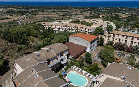 Badesi 10: Zona Residenziale, Urban Design, Casa, Insediamento Umano, Ricorrere, Sobborgo, Fotografia Aerea, Estate, Visione Globale, Piscina